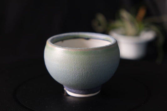 Handcrafted ceramic planter with drainage hole, air plant pot, succulent pot, cactus pot, indoor plant pot, home decor gift, plant gift